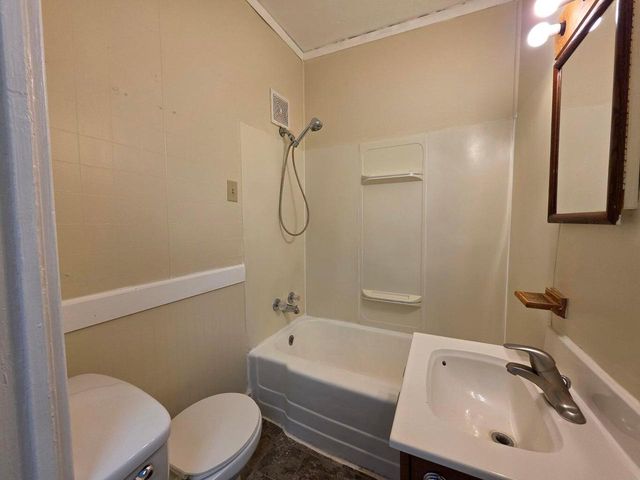401 S College AVENUE, Fox Lake, WI 53933