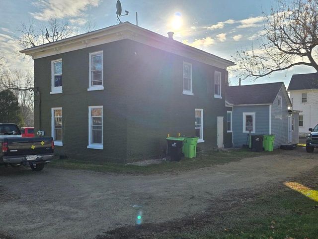 401 S College AVENUE, Fox Lake, WI 53933