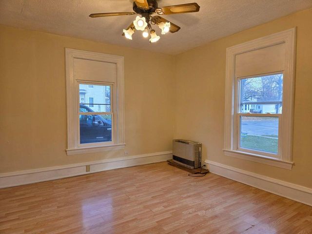 401 S College AVENUE, Fox Lake, WI 53933