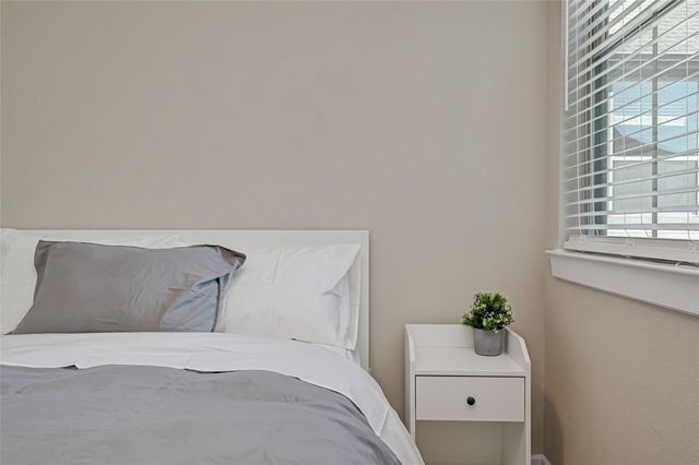 559 Long Leaf Pine Drive, Montgomery, TX 77316