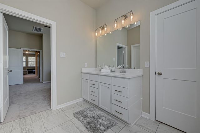 559 Long Leaf Pine Drive, Montgomery, TX 77316