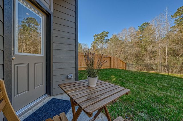 559 Long Leaf Pine Drive, Montgomery, TX 77316