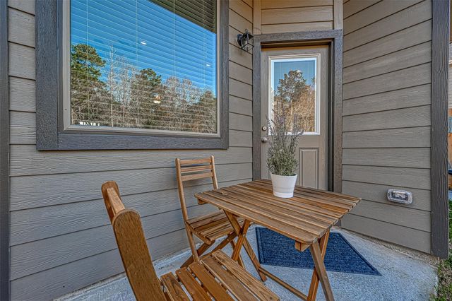 559 Long Leaf Pine Drive, Montgomery, TX 77316