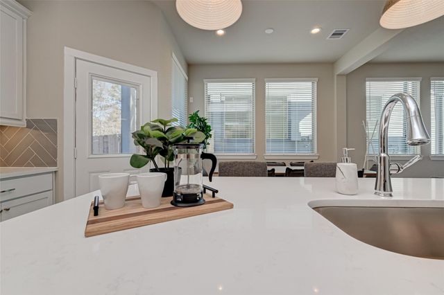 559 Long Leaf Pine Drive, Montgomery, TX 77316