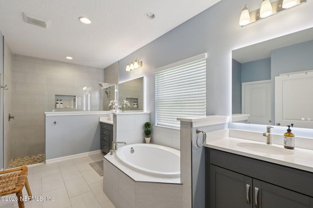 221 MARQUESA Circle, St. Johns, FL 32259