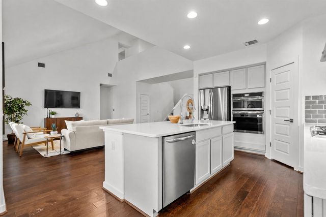 7201 Auburn Blaze LN, Austin, TX 78744