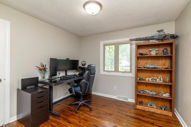 2509 W 140th Street, Burnsville, MN 55337