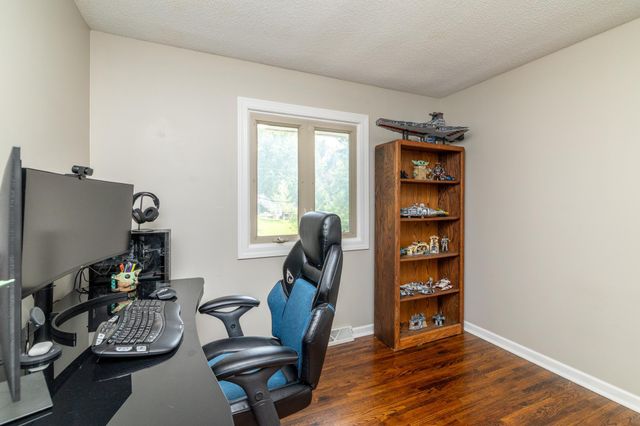 2509 W 140th Street, Burnsville, MN 55337