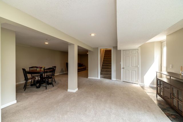 2509 W 140th Street, Burnsville, MN 55337