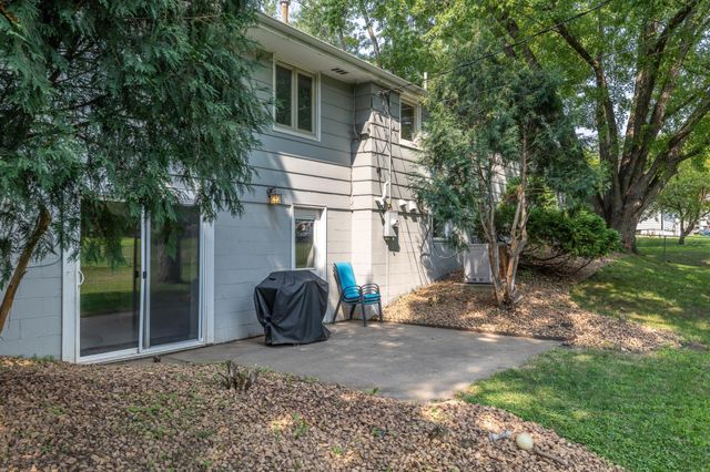 2509 W 140th Street, Burnsville, MN 55337