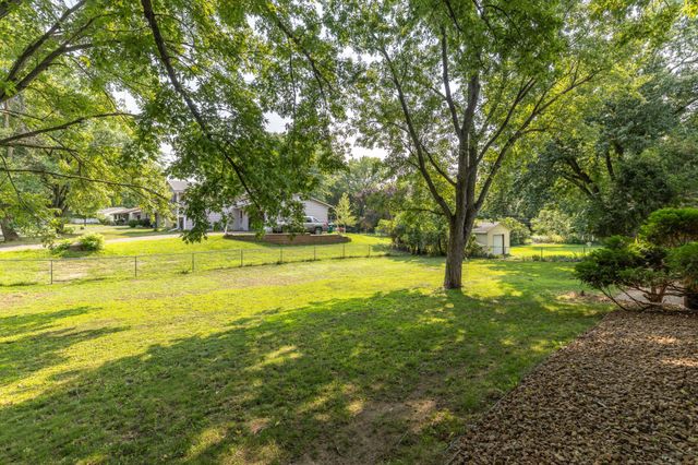 2509 W 140th Street, Burnsville, MN 55337