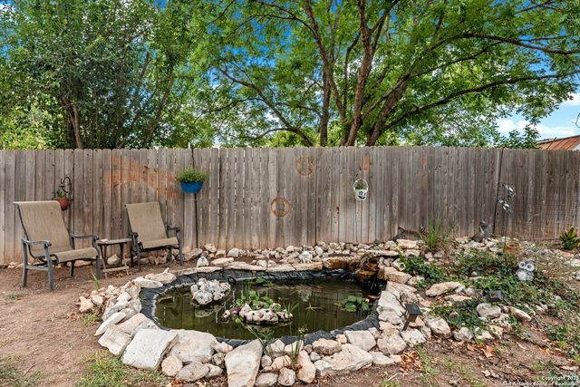 152 Stephanie Dr, Kerrville, TX 78028