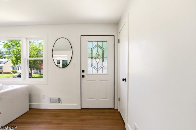 511 Locust Ave, Garwood Boro, NJ 07027