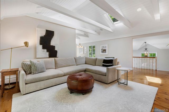 9 Lewis Road, Pound Ridge, NY 10576