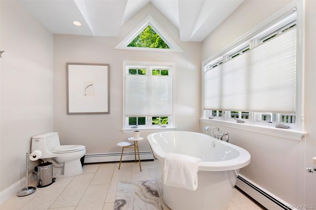 9 Lewis Road, Pound Ridge, NY 10576