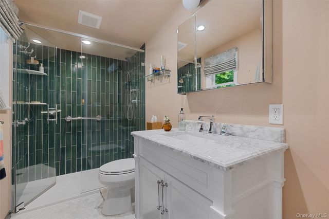 9 Lewis Road, Pound Ridge, NY 10576