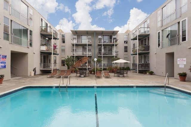 811 York St 131, Oakland, CA 94610