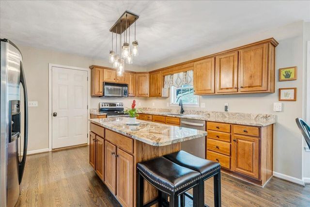 1341 Crutchfield ST, Roanoke, VA 24019