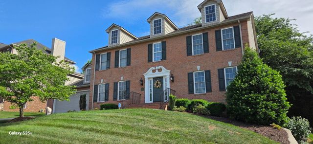 1341 Crutchfield ST, Roanoke, VA 24019