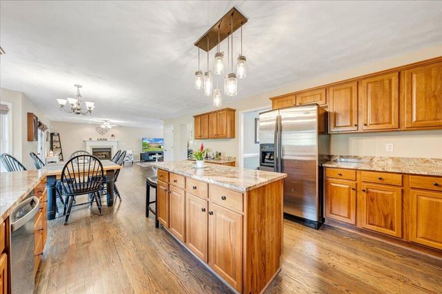 1341 Crutchfield ST, Roanoke, VA 24019