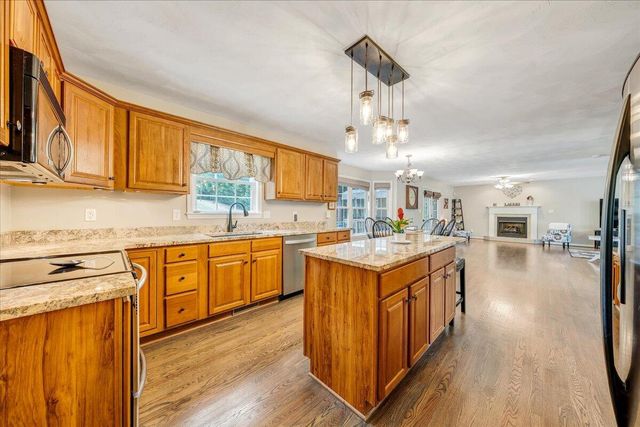 1341 Crutchfield ST, Roanoke, VA 24019