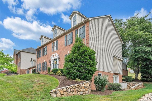 1341 Crutchfield ST, Roanoke, VA 24019