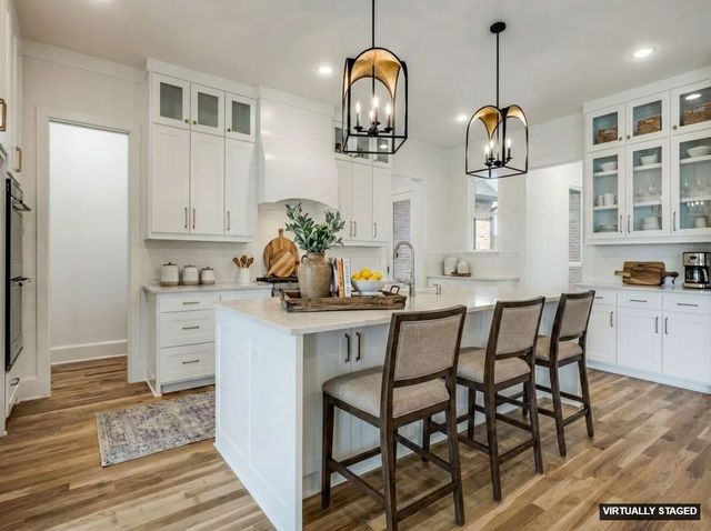 301 FAIRMOUNT, Denton, TX 76210