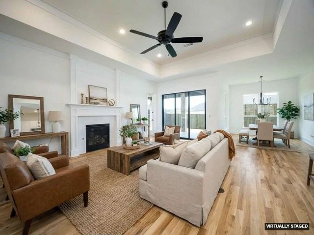 301 FAIRMOUNT, Denton, TX 76210