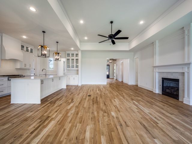 301 FAIRMOUNT, Denton, TX 76210