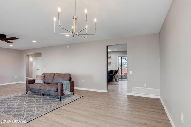 3902 S Via Del Ruisenor, Green Valley, AZ 85622