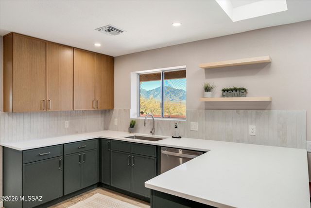 3902 S Via Del Ruisenor, Green Valley, AZ 85622