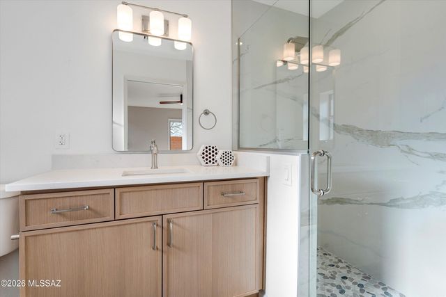 3902 S Via Del Ruisenor, Green Valley, AZ 85622