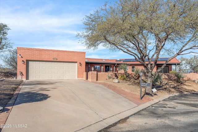 3902 S Via Del Ruisenor, Green Valley, AZ 85622