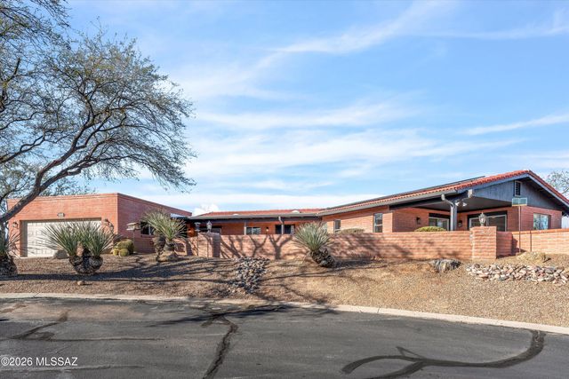 3902 S Via Del Ruisenor, Green Valley, AZ 85622