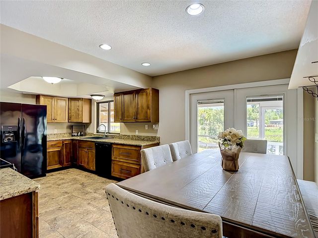 87 1ST AVENUE NW, Lutz, FL 33548