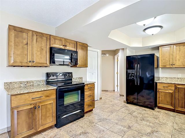 87 1ST AVENUE NW, Lutz, FL 33548