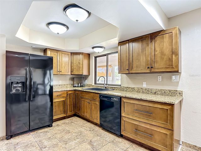 87 1ST AVENUE NW, Lutz, FL 33548