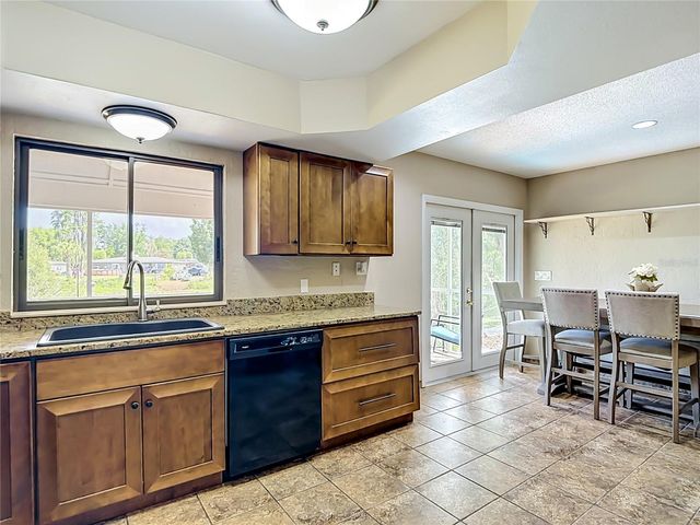 87 1ST AVENUE NW, Lutz, FL 33548