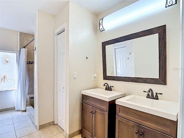 87 1ST AVENUE NW, Lutz, FL 33548