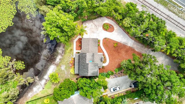 87 1ST AVENUE NW, Lutz, FL 33548