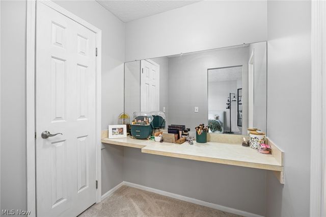 6604 Hidden Lake Trail, Brecksville, OH 44141