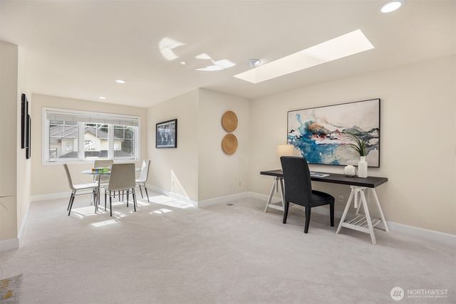 26734 SE 9th Way, Sammamish, WA 98075