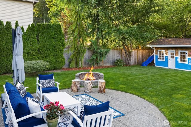 26734 SE 9th Way, Sammamish, WA 98075