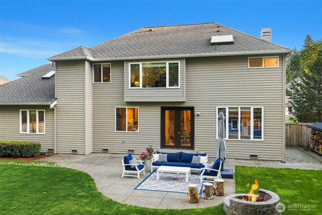 26734 SE 9th Way, Sammamish, WA 98075