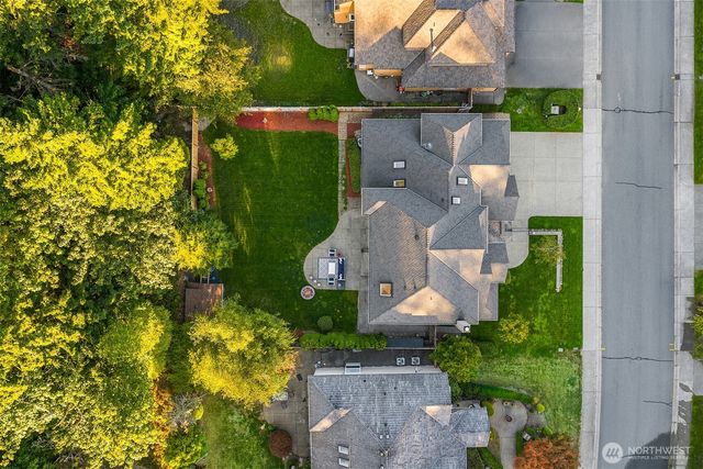 26734 SE 9th Way, Sammamish, WA 98075