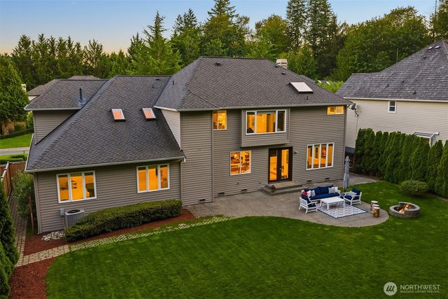 26734 SE 9th Way, Sammamish, WA 98075