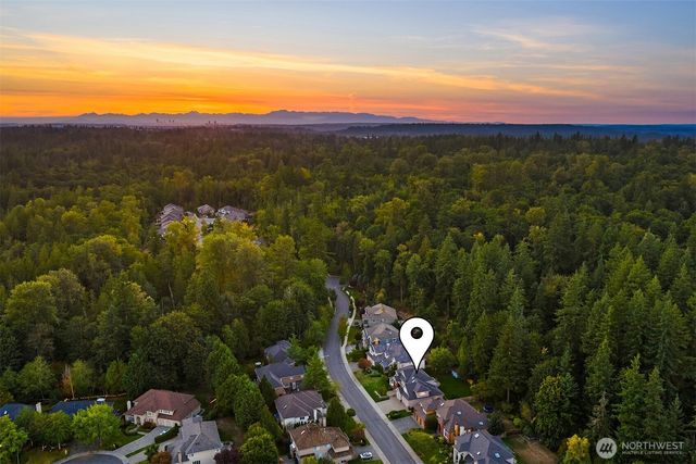 26734 SE 9th Way, Sammamish, WA 98075