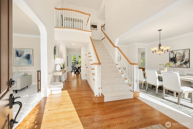 26734 SE 9th Way, Sammamish, WA 98075