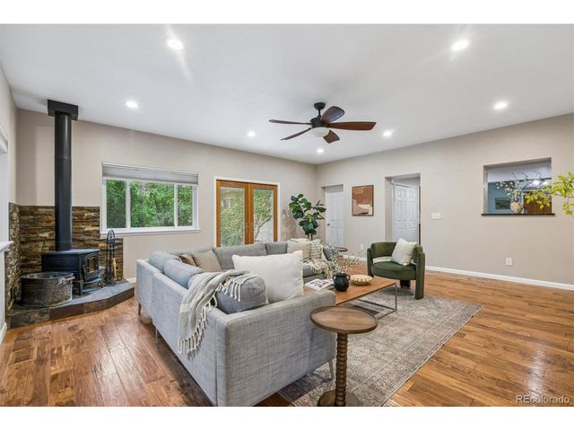 1606 Glen Bar Dr, Lakewood, CO 80215