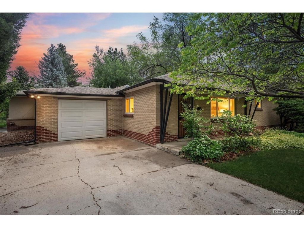 1606 Glen Bar Dr, Lakewood, CO 80215